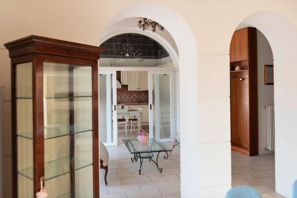 شقة Ercole Luxury Flat سيسا أورونكا المظهر الخارجي الصورة
